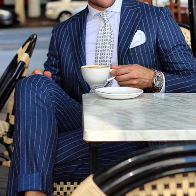 条纹西装之竖条纹西装该怎么搭配3